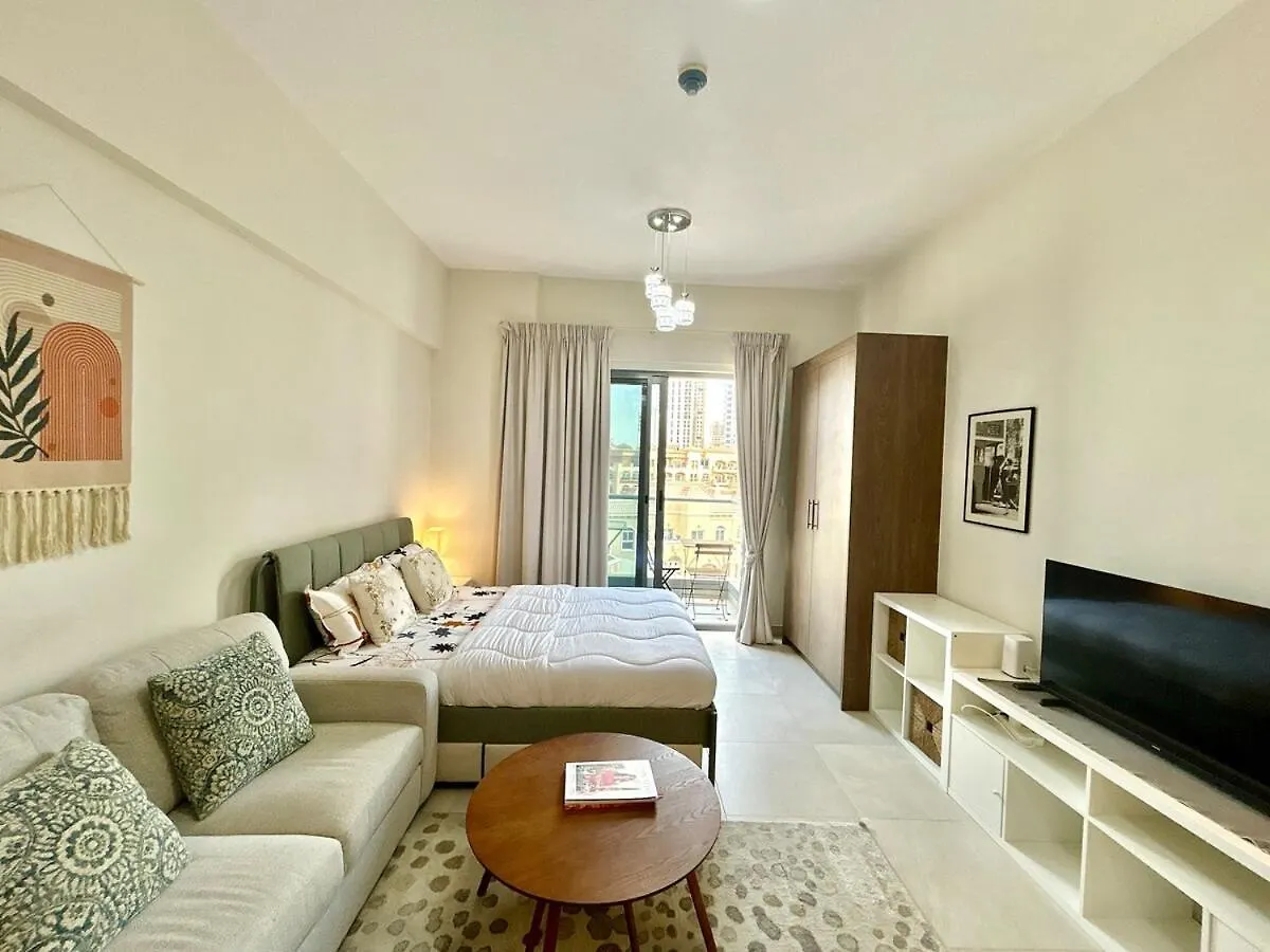 Homes2Retreat - Elegant Studio In Jvc, Dubai 0*,