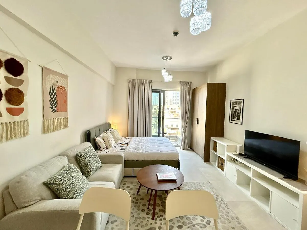 Homes2Retreat - Elegant Studio In Jvc, Dubai Apartment