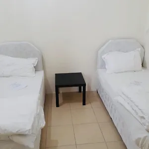 Albergue California, Dubai
